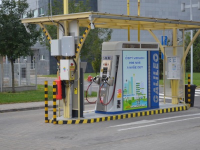 2012 - Plniaca stanica CNG v areáli SPP Bratislava