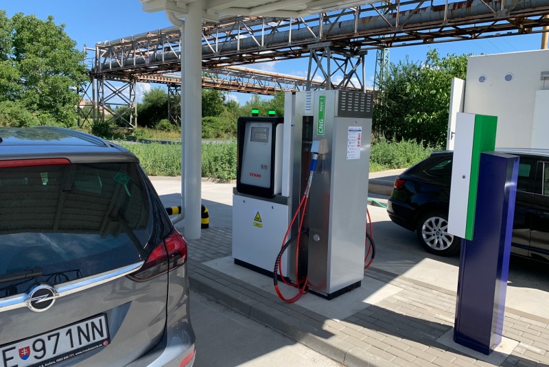 Referencie / 2022 - Realizácia výstavby a inštalácia plniacej stanice CNG v Leviciach - foto Referencie / 2022 - Realizácia výstavby a inštalácia plniacej stanice CNG v Leviciach - foto